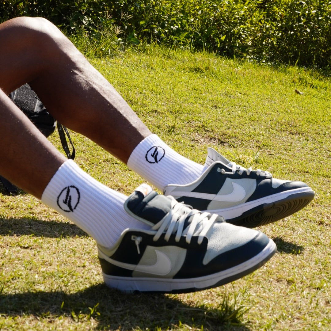 FLEXER8™︎ Signture Logo Knitted Towel Socks