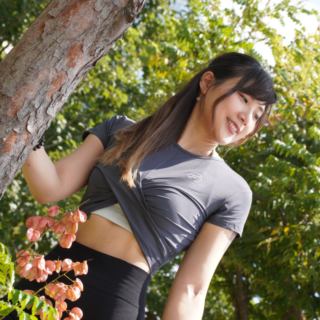 FLEXER8™︎ Slim-fit Female Cropped Tee