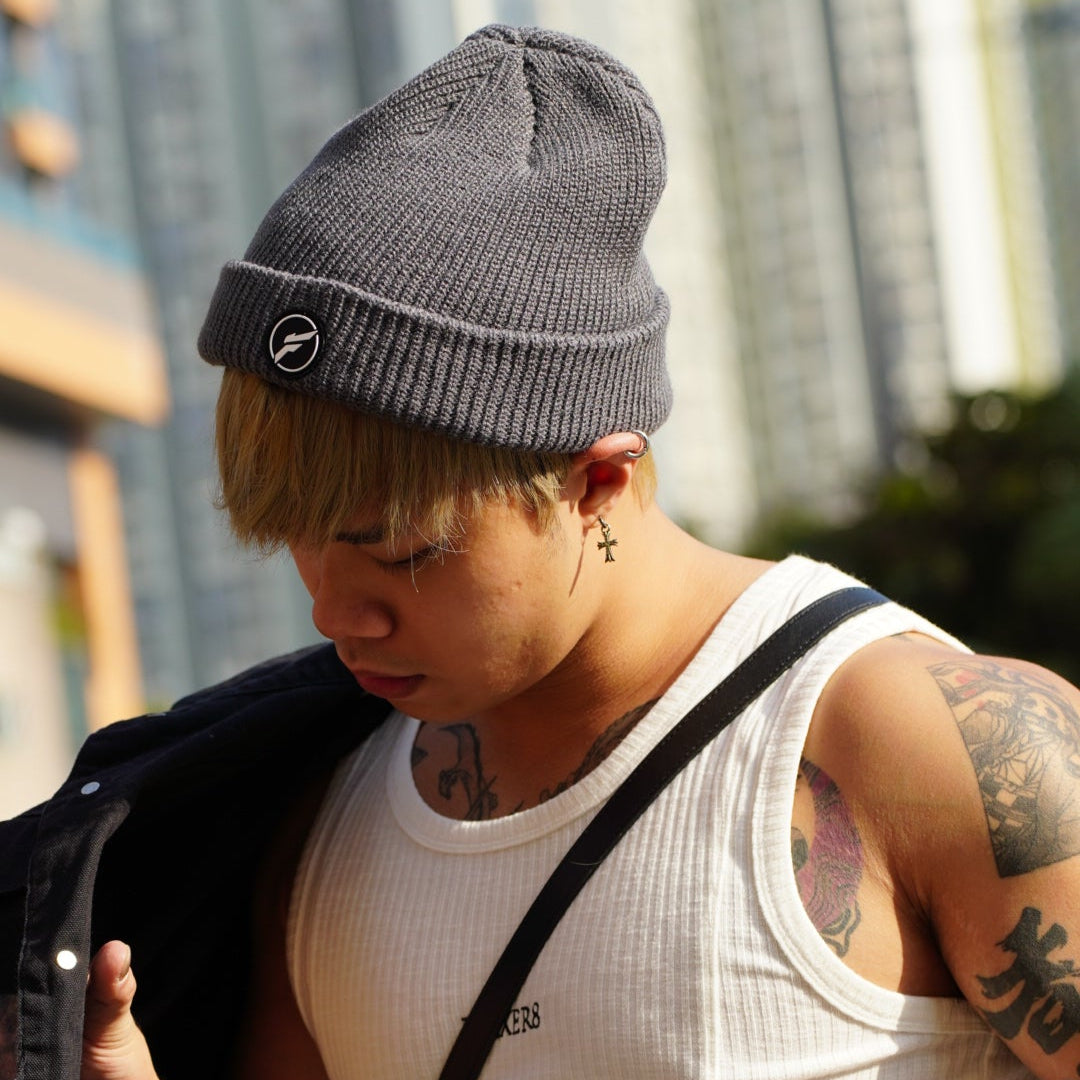 FLEXER8™︎ Plastic Tag Logo Long Beanie