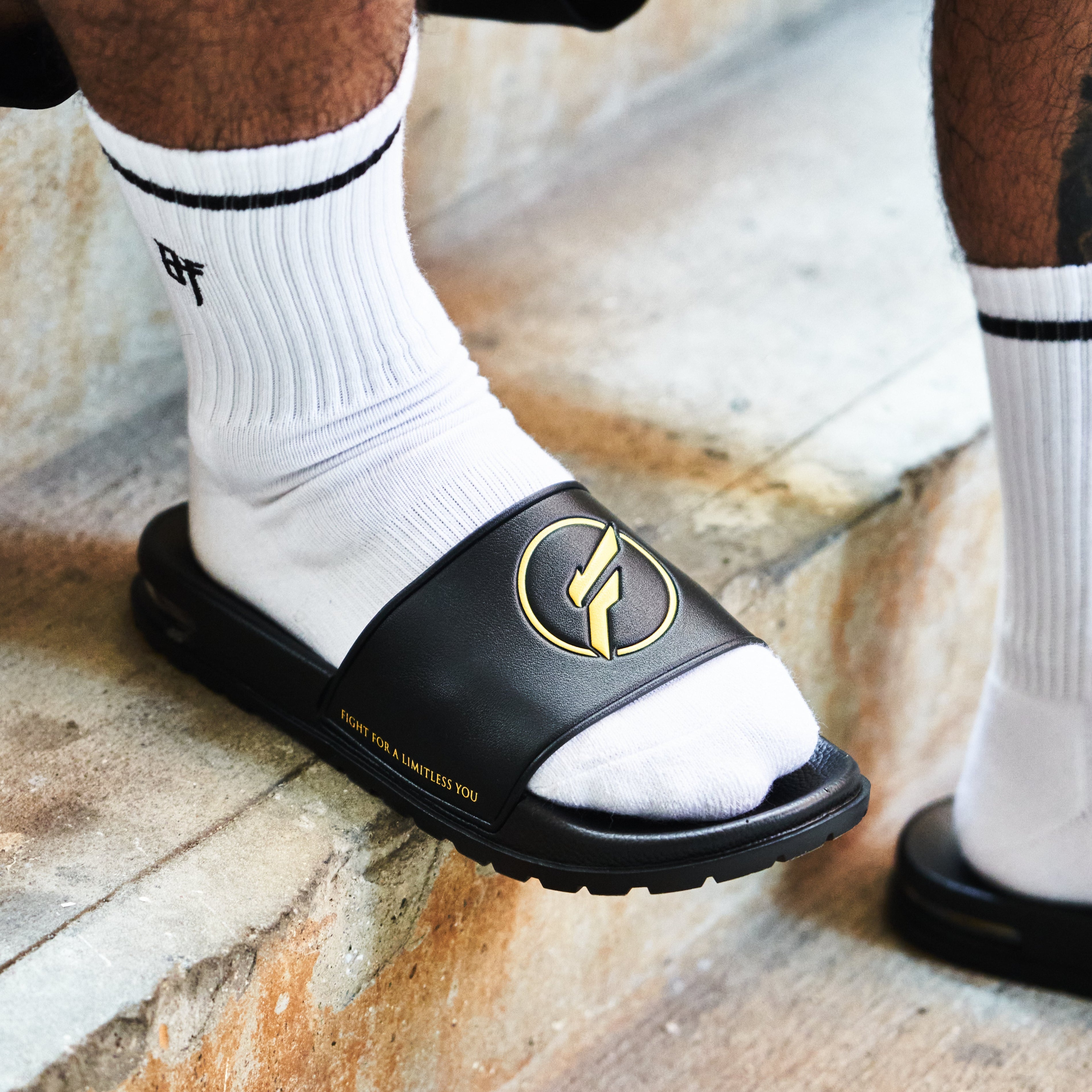 FLEXER8™︎ x Fly Fitness Air Slippers