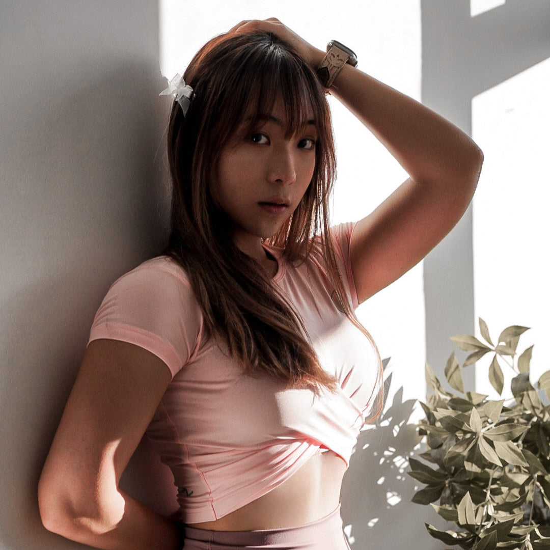FLEXER8™︎ Slim-fit Female Cropped Tee