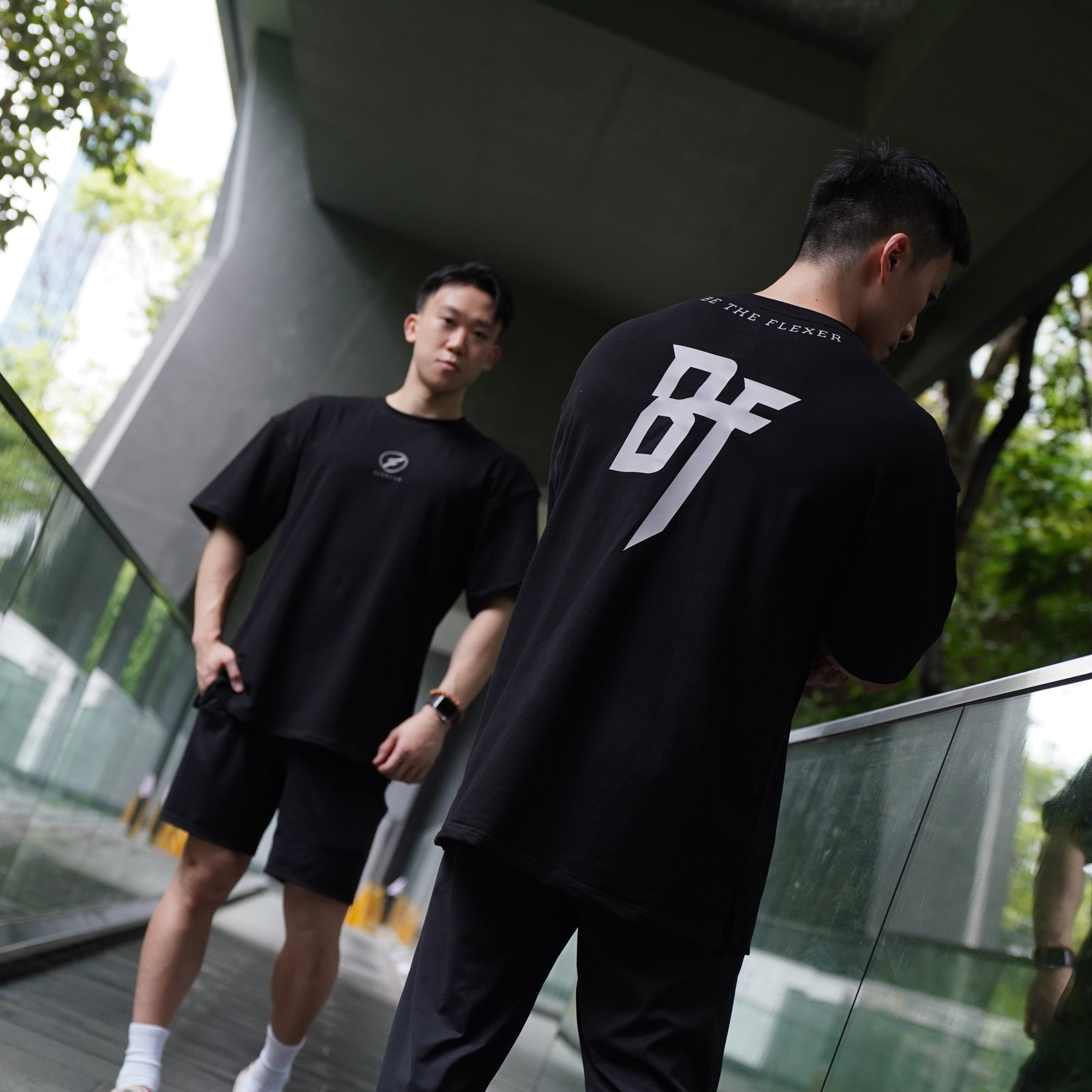 FLEXER8™︎ 3M LOGO Oversized T-shirt