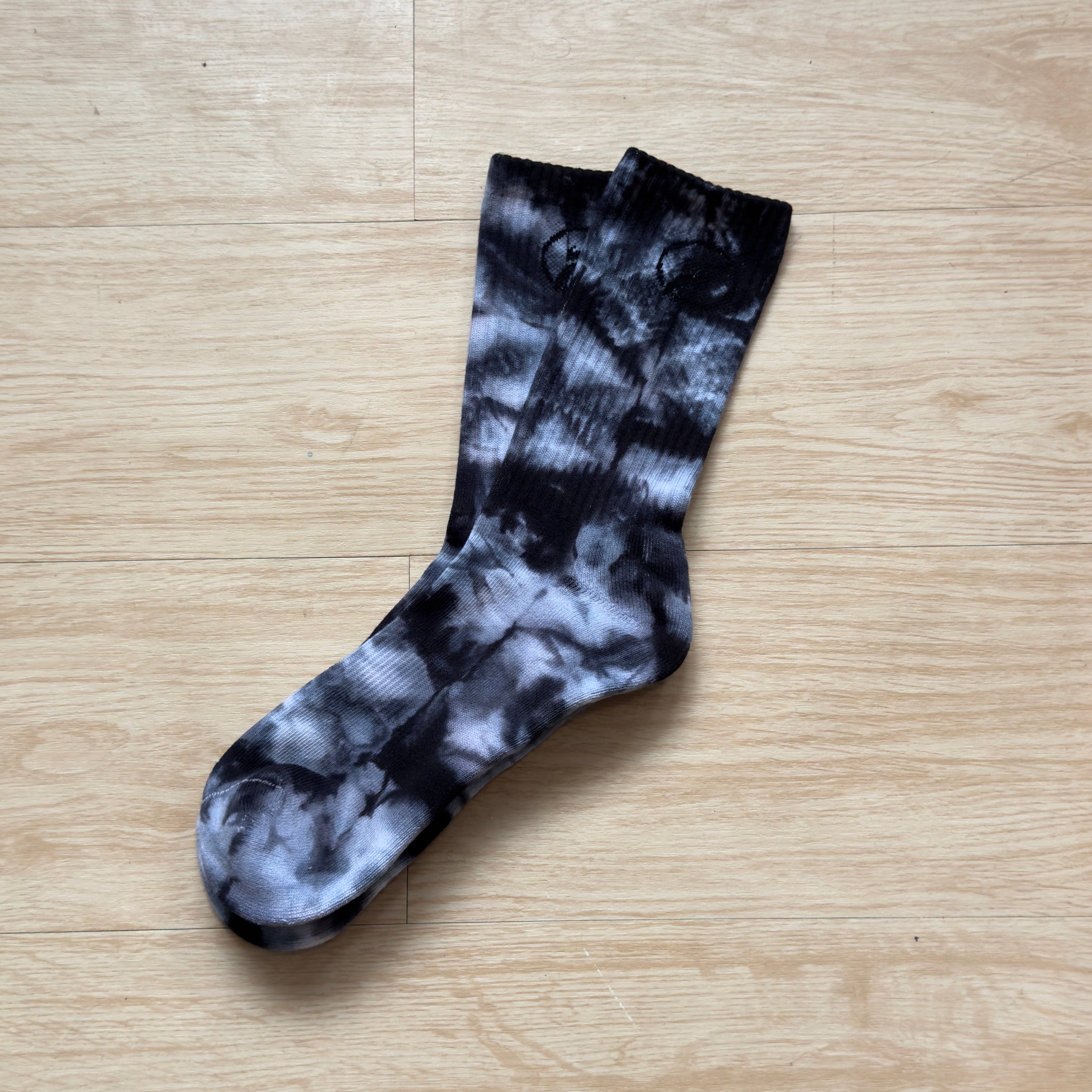 FLEXER8™︎ Marble Tie-Dye Knitted Towel Socks
