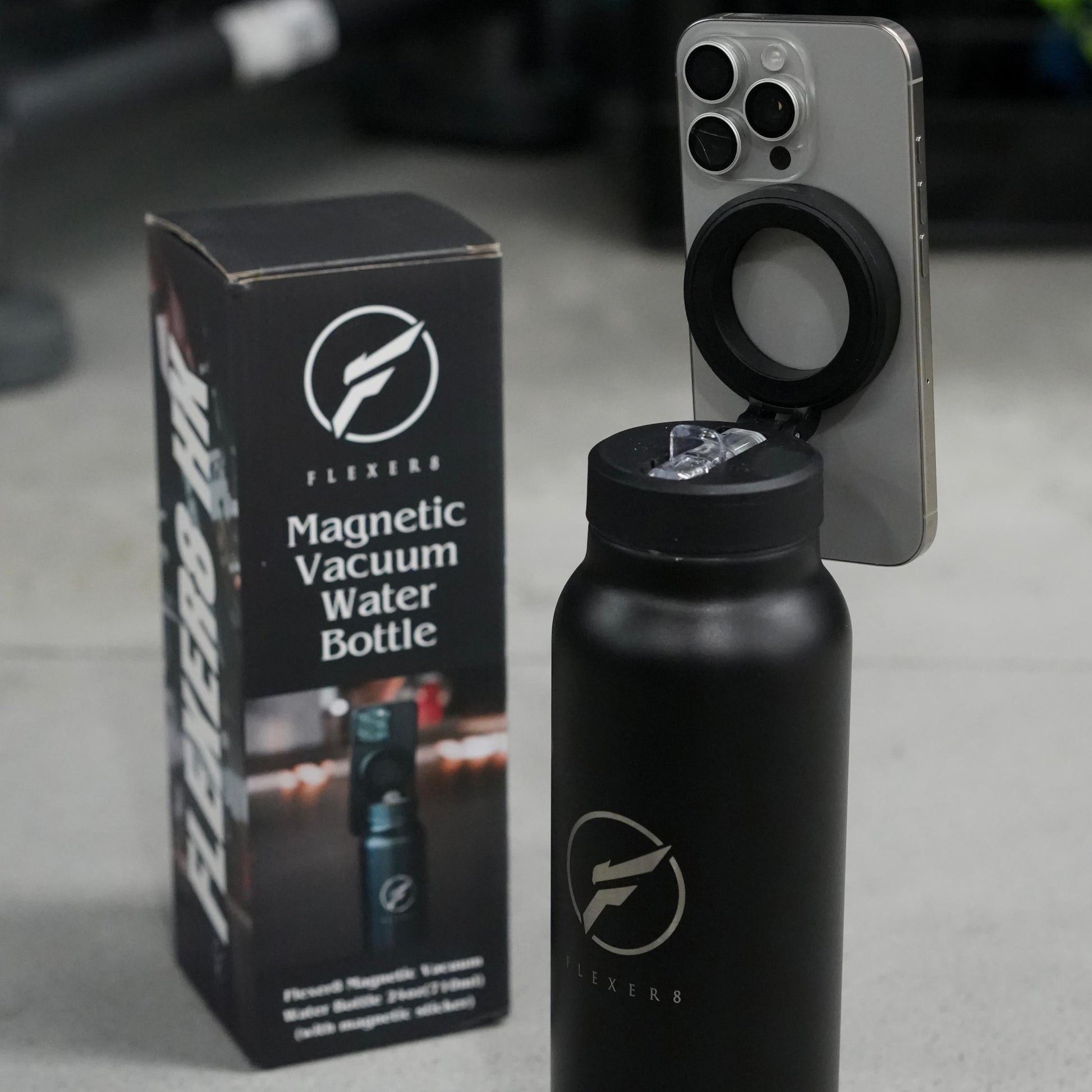FLEXER8™︎ Magnetic Vacuum Water Bottle 24oz(With Magnetic Sticker)