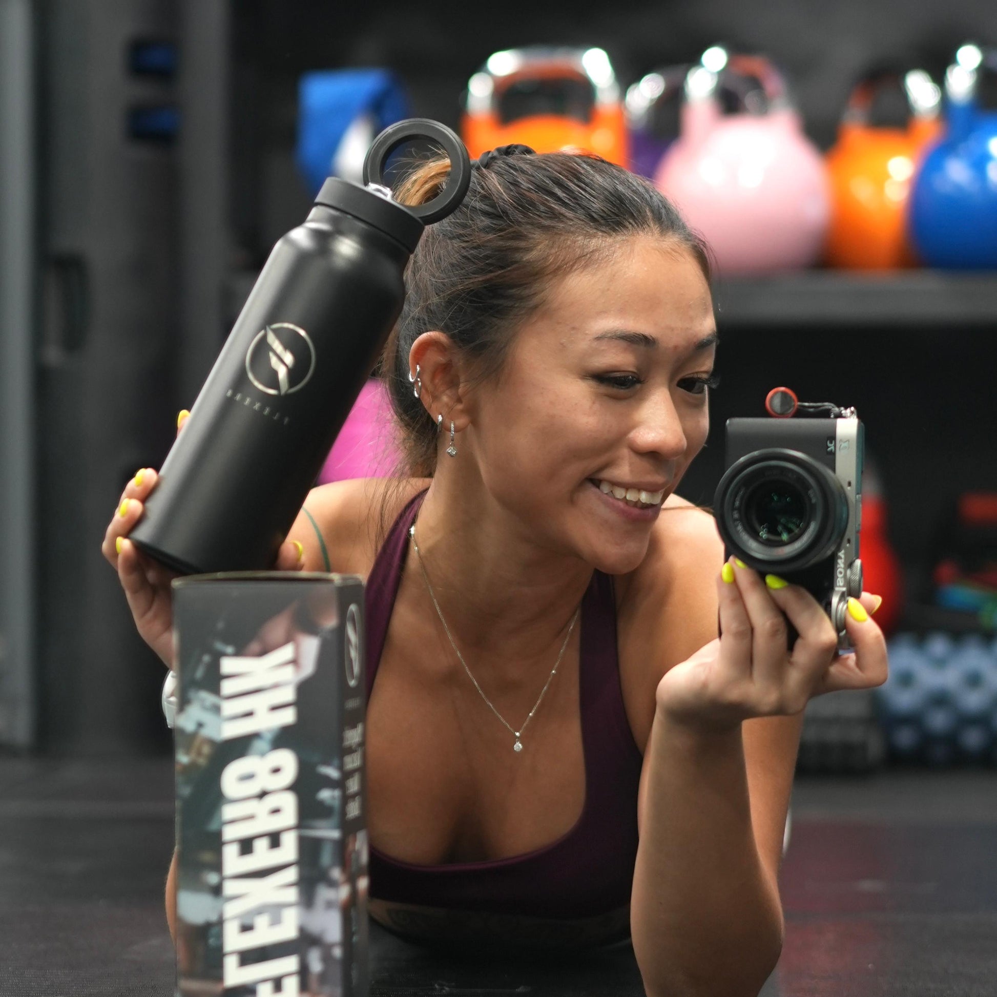 FLEXER8™︎ Magnetic Vacuum Water Bottle 24oz(With Magnetic Sticker)